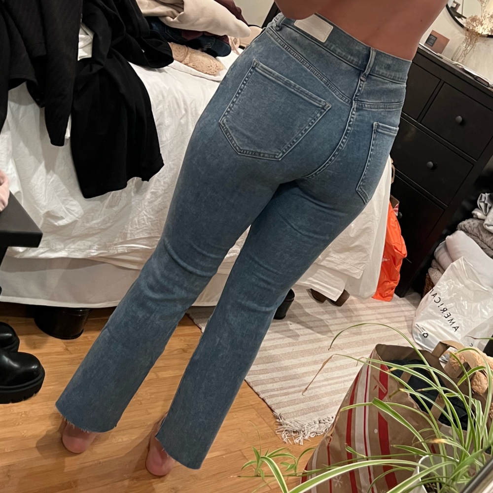 Express Cropped Flare High Rise acid washed jeans